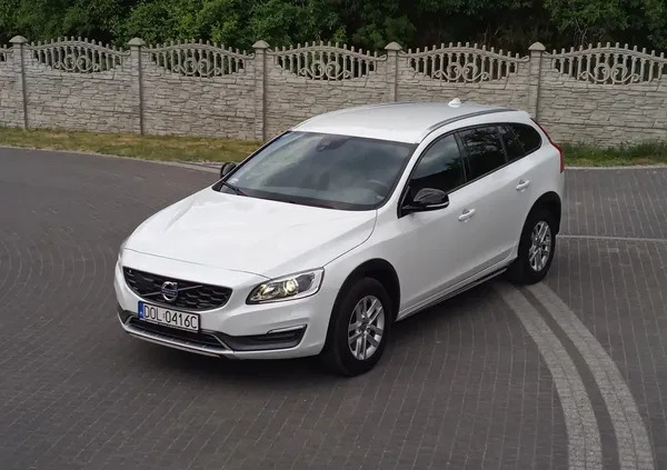 samochody osobowe Volvo V60 Cross Country cena 67900 przebieg: 133000, rok produkcji 2016 z Stronie Śląskie